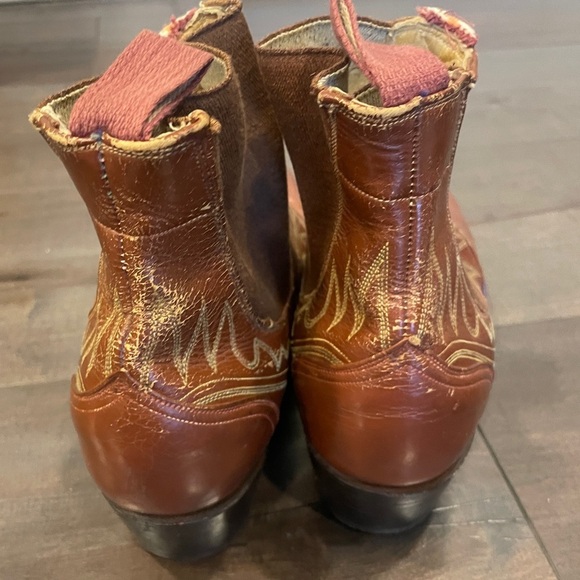 Brown Western Ankle Boots - Picture 3 of 7